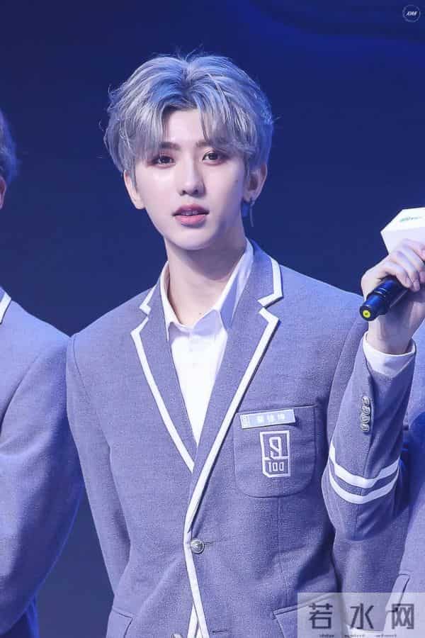 鹿晗为什么退出exo