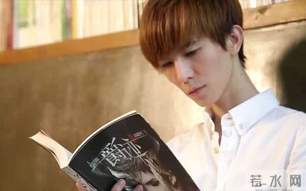 郭敬明是不是喜欢男的