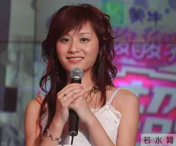 叶一茜家庭背景