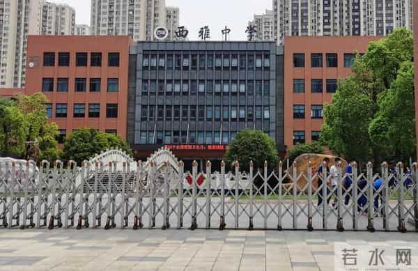 15岁女孩大闹派出所称是长沙老大