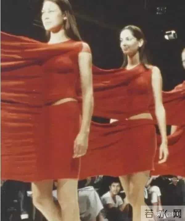 何韵诗陈奕迅热吻