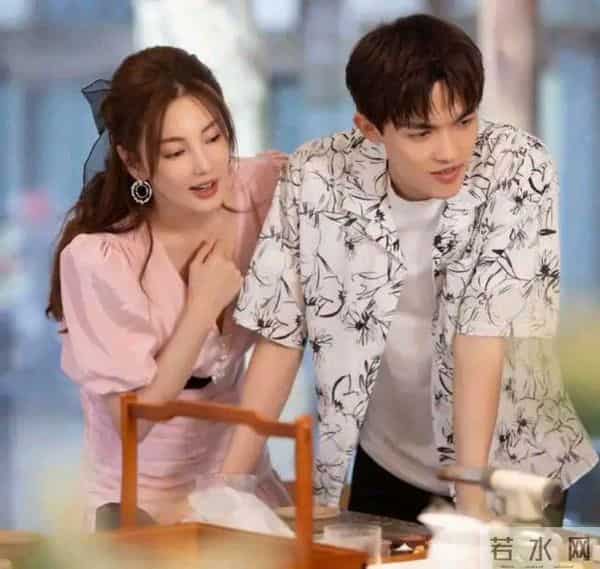 李柄熹个人资料