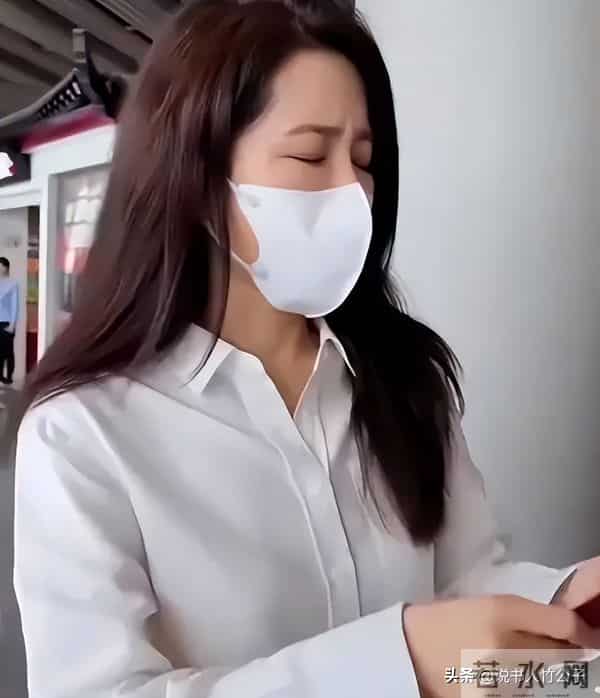 曾黎老公吴军简介