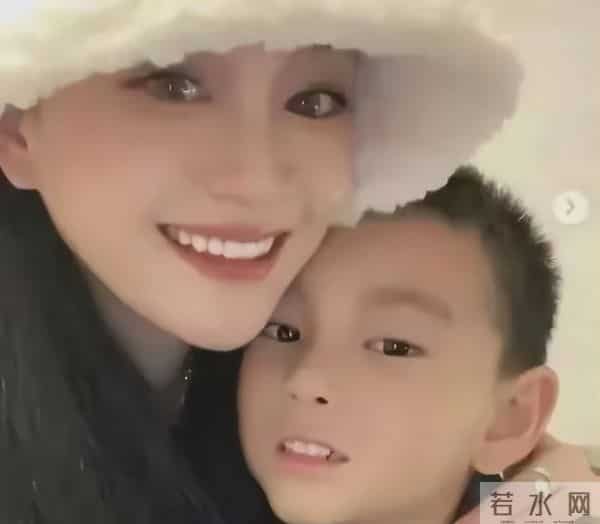 吴秀波儿子个人资料