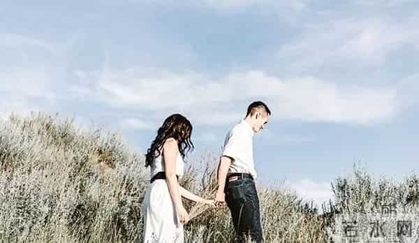 妈妈说人生苦短是什么歌