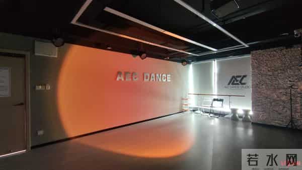 纸巾必备舞蹈网