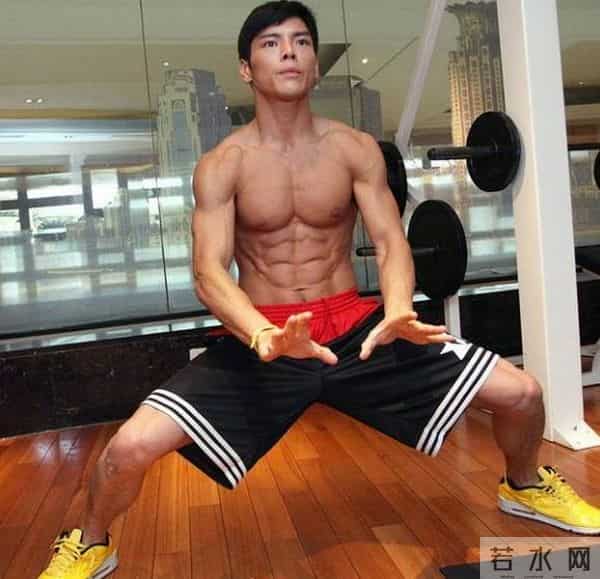 李连杰故意打向佐