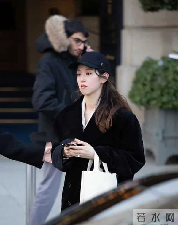 章泽天现身戛纳晚宴