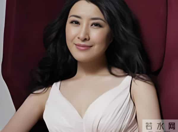 王雅捷丈夫于洋简历