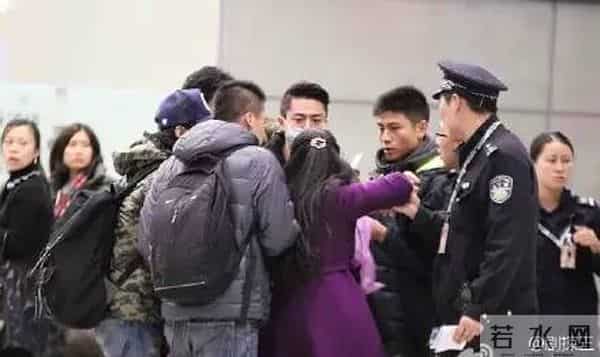 唐安琪烧伤再出新内幕