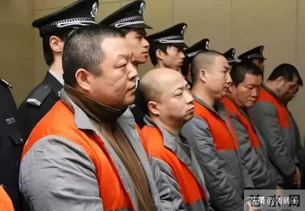 臧天朔得罪成龙