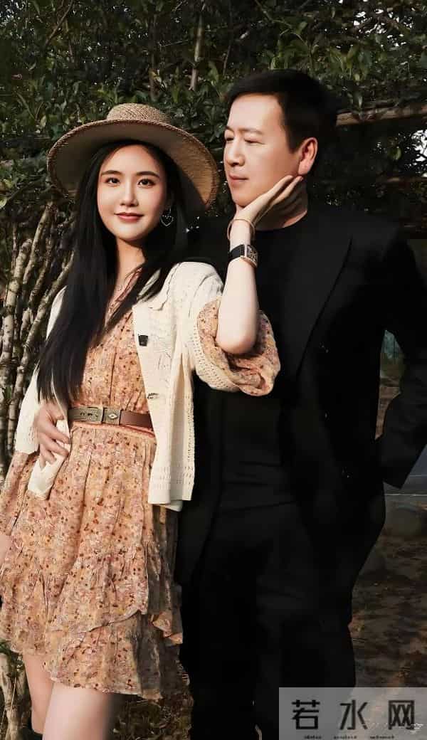 杨钰莹与赖昌星红楼