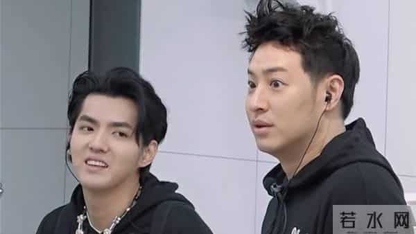 吴亦凡接机潘玮柏