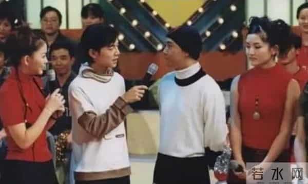 谢娜掐多多脖子