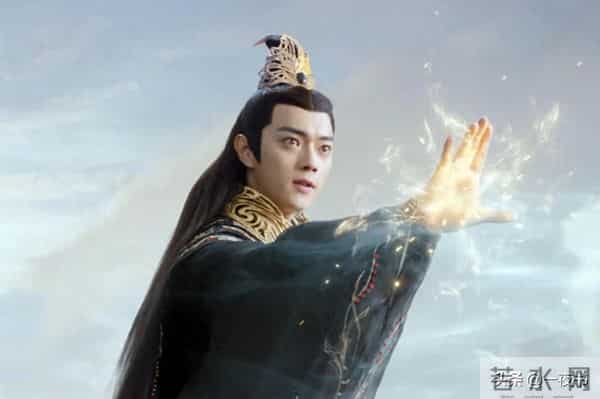 千古玦尘芜浣是什么身份