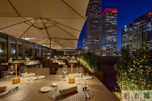 阿曼尼经典店歌