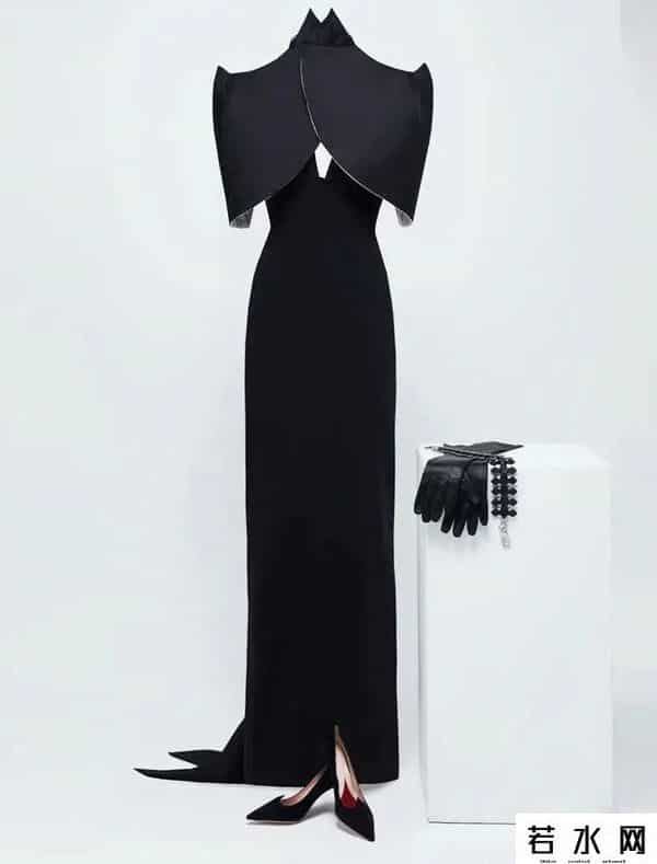 影视捆绑,捆绑《穿普拉达的女王》，这部时尚电影配吗？