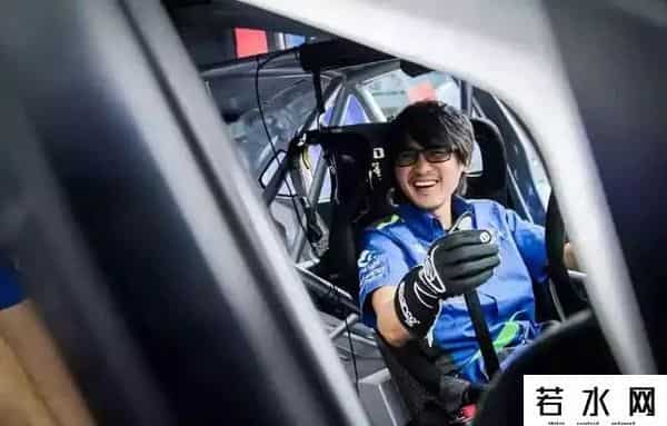 韩寒撤诉,20年前，挂科7门被退学、脚踢文坛的韩寒如今怎样了？