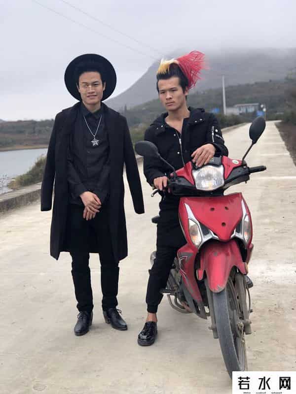 杀马特家族,他收集了900多段视频，让你看看杀马特家族的残酷现实