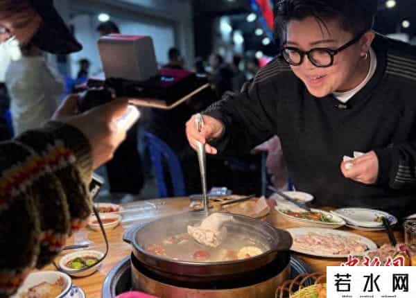 美食走四方,台湾短视频博主：美食架桥连两岸