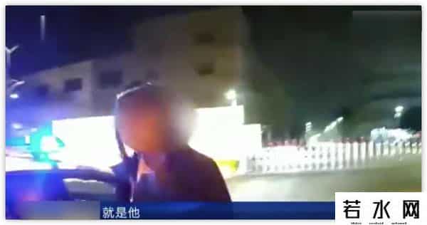 新娱乐直播,网红男扮女装进女浴室直播，被当场抓获称想涨粉，遭网友痛批无耻