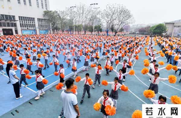 男人团旧版,追光丨世运会啦啦操赛场,中国队男生撑起“半边天”!