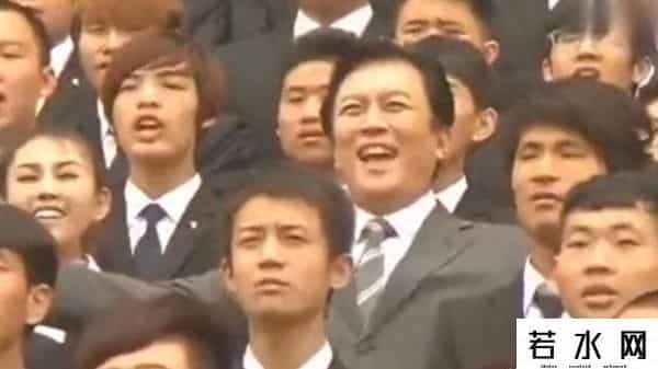 蓝翔广告,唐国强06年拍蓝翔广告花絮：声音哄亮气场强，导演还没他会拍