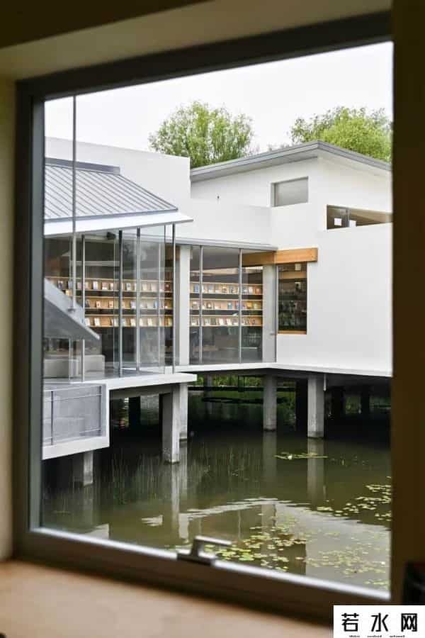 韩寒 易中天,开在西溪湿地里的书店！易中天：在风景里看书，是一件美好的事