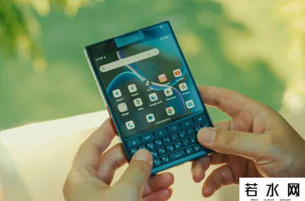 全键盘手机,复古实体全键盘,Unihertz Titan 2手机开启众筹