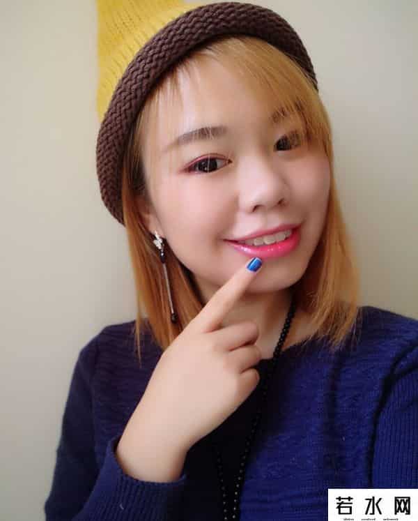 雅蔻官网,「踏雪」口红试色篇:唇唇欲动,绽放唇美年华