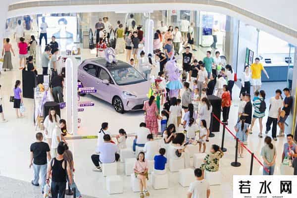 上汽汽车,汽车视点 - 销量“七连涨”,产品技术密集落地!上汽集团“三箭齐发”