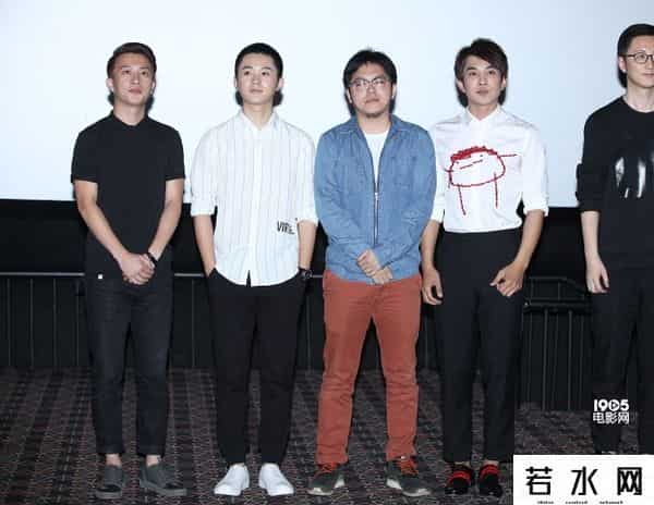 王青 冯建宇,《一路向南》将映 冯建宇将与王青庆祝出道1周年