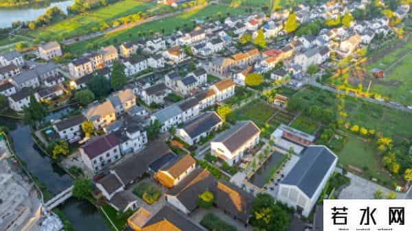 城乡二元结构,以系统性思维破解城乡二元结构，探索农村集体经济高质量发展“上海路径”