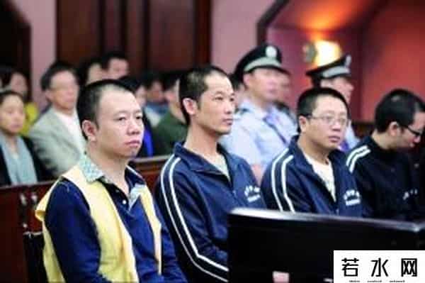 潘敏峰,“真功夫”狗血剧情:姐夫小舅子各拿50%股权,开始就注定了内斗