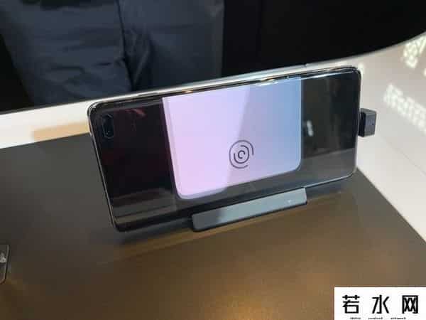 s10,三星S10系列现场上手体验：“安卓机皇”真的名副其实