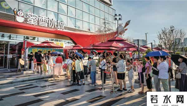 舌尖英雄,餐饮加盟战争:超级玩家的收割游戏|《财经》特稿