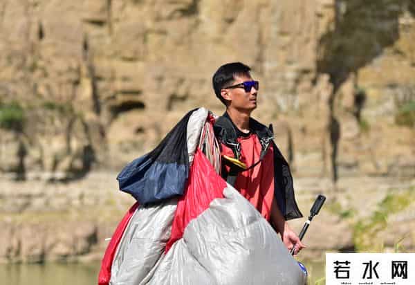 科里斯,在梦想与敬畏之间——详解“极限运动之王”翼装飞行