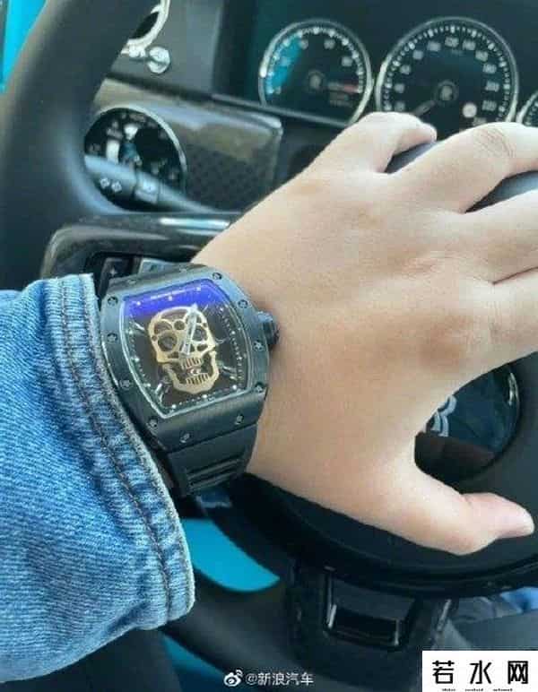 晚晚林瀚夫妻,请网红夫妻晚晚林瀚代言引发不满 王思聪留言不买了：劳斯莱斯中国致歉