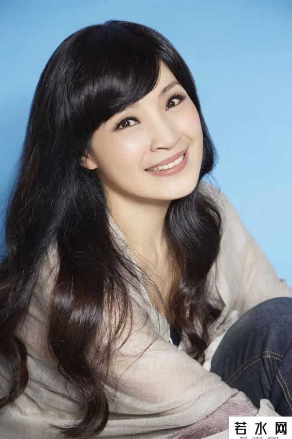 周子寒,54岁方季惟扮嫩,与潘美辰、周子寒有过一段恩怨故事?