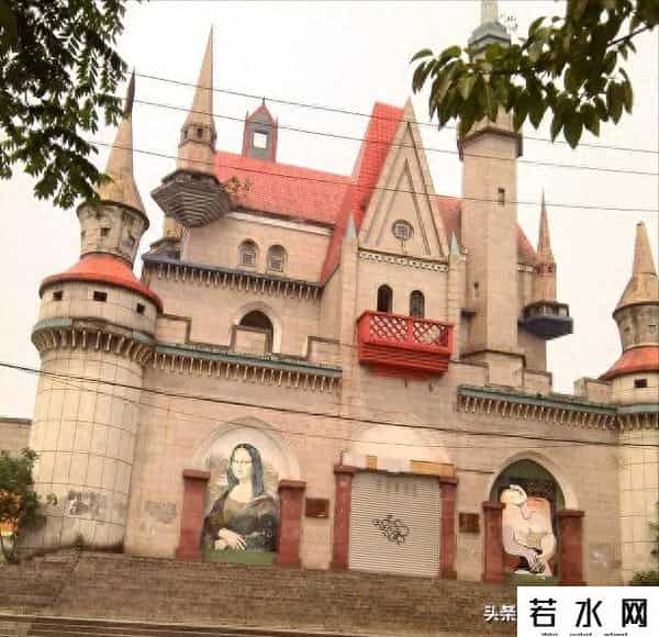 山寨乐园,成都最早的“山寨”景区——世界乐园，为什么已是断壁残垣？
