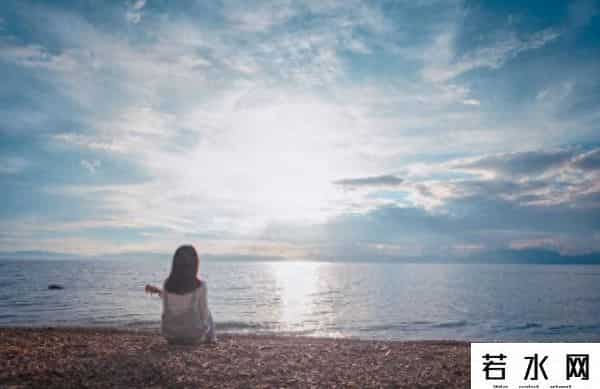 钥匙机器人,儿子花28万买机器人照顾我，4个月后机器人开口，我拆开后愣了