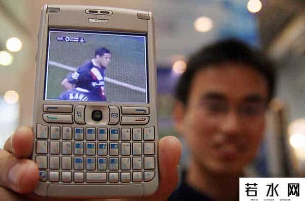 键盘图,图忆｜手机“全屏”时代：细数那些曾经风靡的“键盘”手机