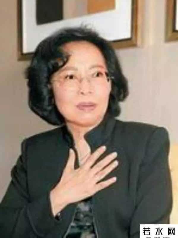 狄娜之女天如,香港首位申请破产的人，女儿变身成儿子，奇女子狄娜的传奇人生路