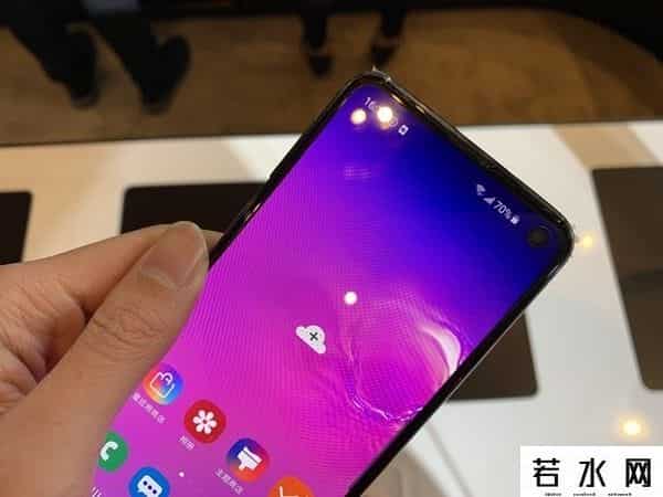 s10,三星S10系列现场上手体验：“安卓机皇”真的名副其实