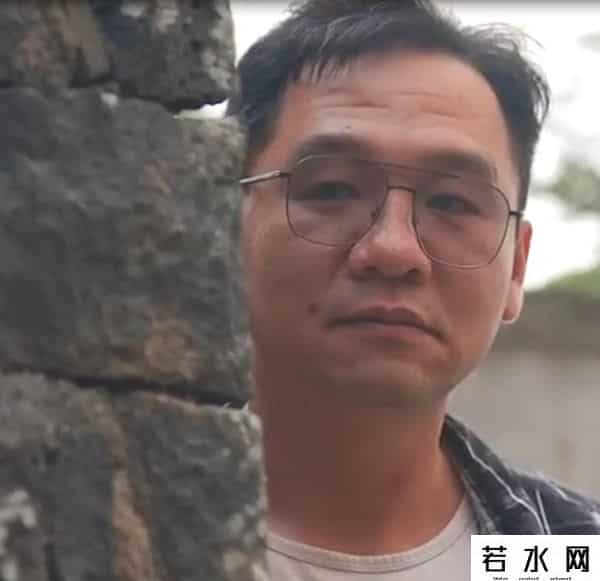 漠叔,漠叔：琼系军阀称霸农村，狗见了都得挨巴掌，真实身份反黑警察？