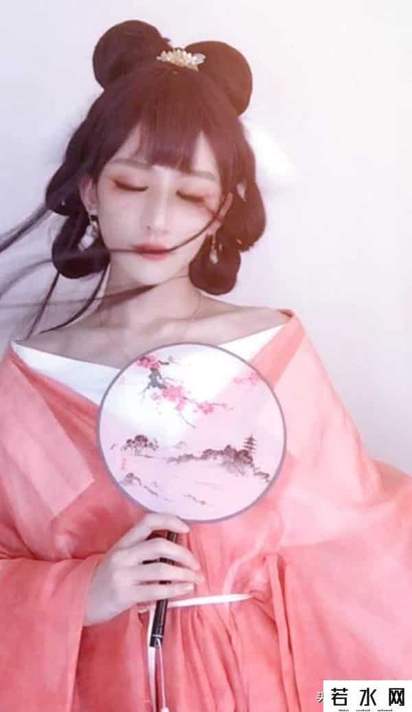 大毛毛bgm,盘点6大顶流“女装网红”，跨界不等于审丑！他早该被封杀了