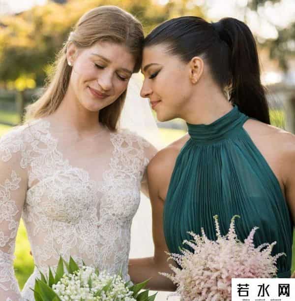 乔布斯遗产,乔布斯最宠爱美貌小女儿大婚在即!坐拥千亿遗产读名校当模特玩票