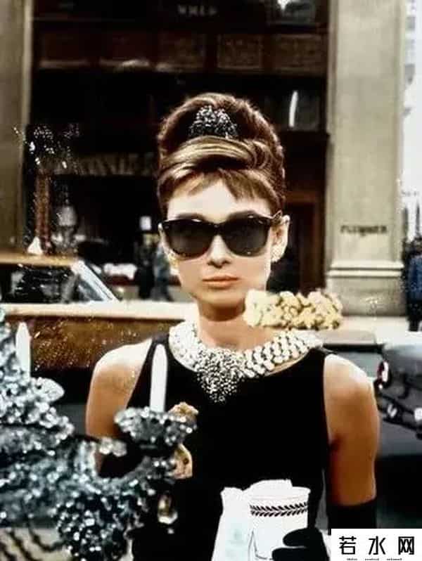 影视捆绑,捆绑《穿普拉达的女王》，这部时尚电影配吗？