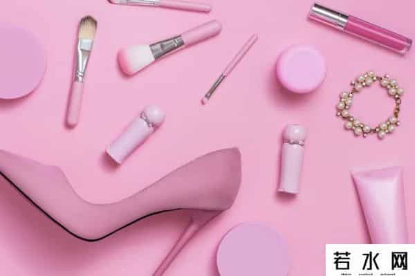 裤兜,女生的裤兜被喷上热搜，网友知道真相后：这是什么反人类设计？