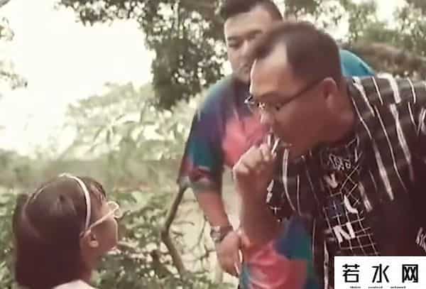 漠叔,漠叔：琼系军阀称霸农村，狗见了都得挨巴掌，真实身份反黑警察？